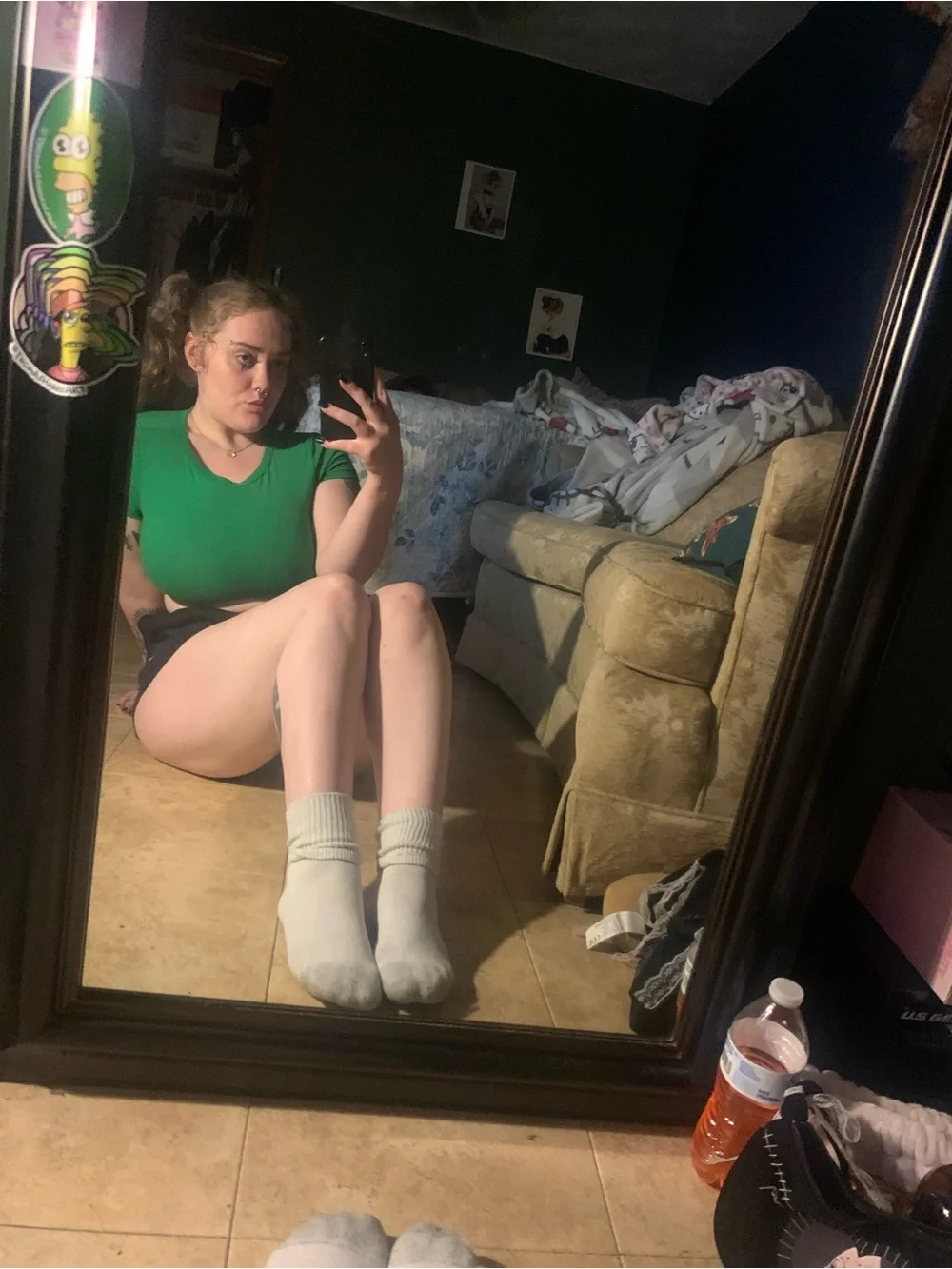 Woman’s Athletic Crew Socks in-White